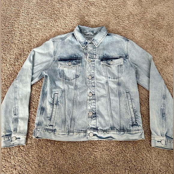 Men’s Jean Jacket - Picture 2 of 4